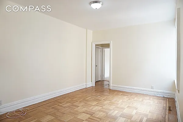 Rented by Compass | media 7