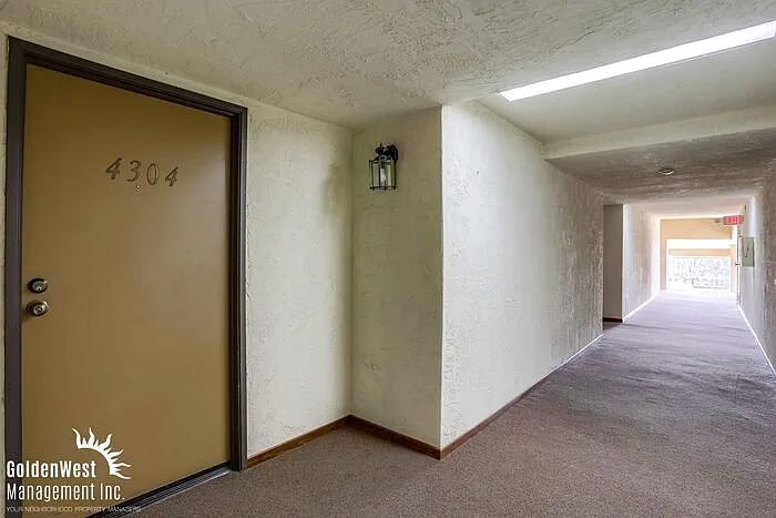 2 bed, 2.0 bath, 1134 sqft, $3,000 — Photo 2
