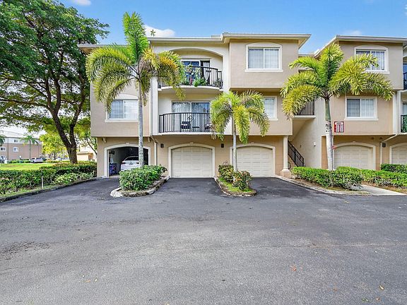 3rd image of 600 Crestwood Court N #607