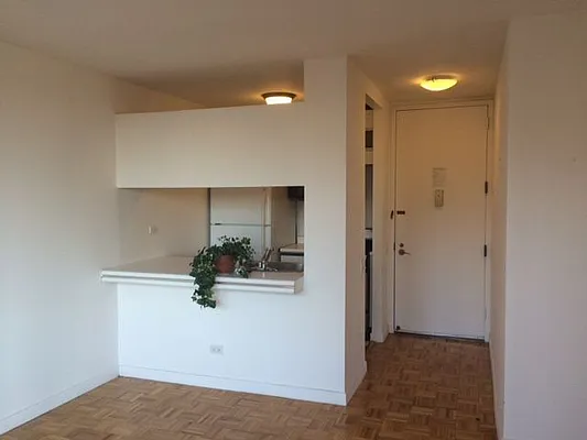 Rented by Fischer Group Realty, LLC | media 19