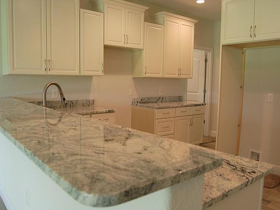 5th image of 1214 Grandeur St SE