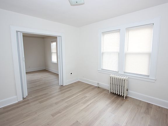 5th image of 1 West St #2