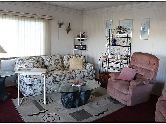 3rd image of 3633 Muller Dr