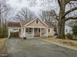7613 Leonard Dr, Falls Church, VA 22043
