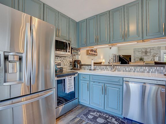 4th image of 5194 Winterberry Ct