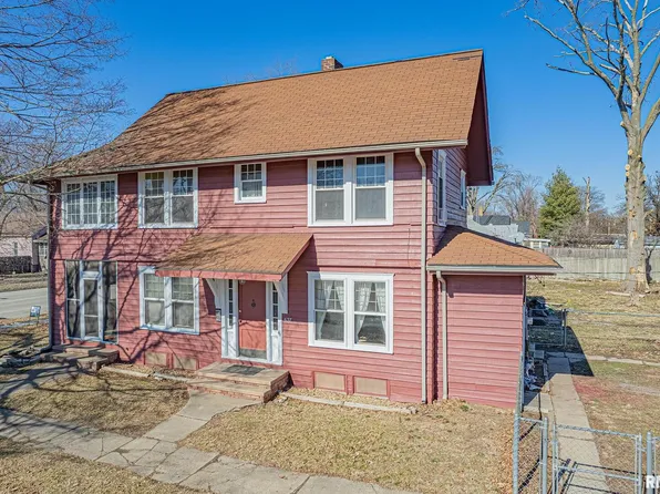 637 S Elm St, Centralia, IL 62801