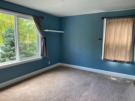 3rd image of 12547 N Park Ave N