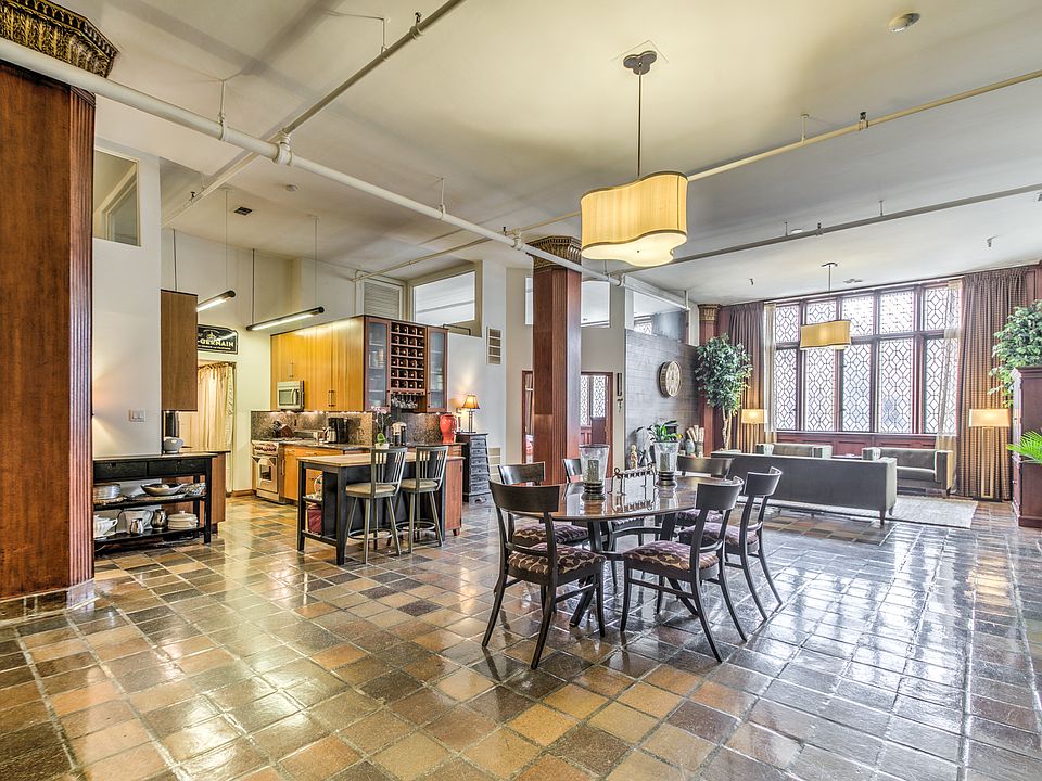 1st image of 4100 Laclede Ave APT 113