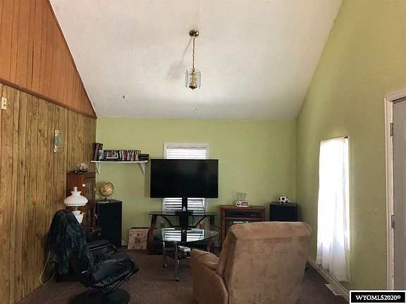 4th image of 926 & 926-1/2 Lincoln St