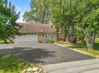 10704 Lane St, Crown Point, IN 46307