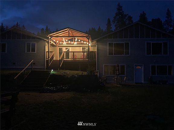 5th image of 1060 Toonerville Drive NE
