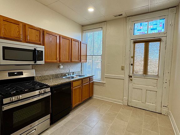 4th image of 1103 Sidney St Floor 2