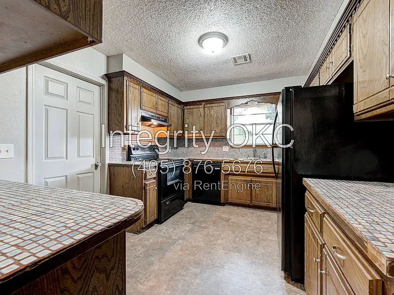 5233 Coble St — Photo 25