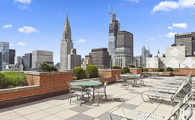 Sold by Compass | media 8