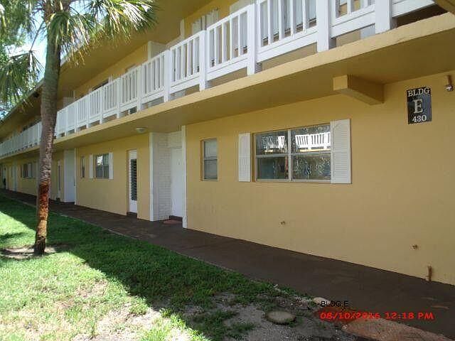 2nd image of 410 SE 2nd Ave #24