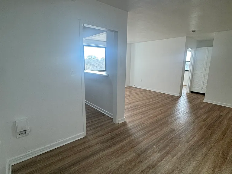 11720 Edgewater Dr #608 — Photo 18