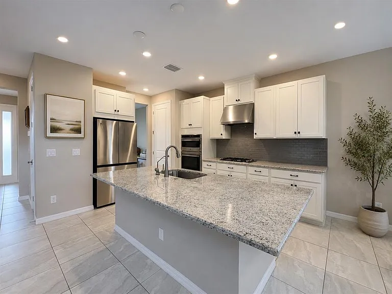 4334 Pond Brook Ct — Photo 6