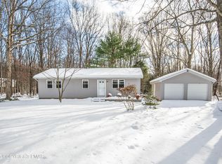 518 Timothy Dr, Effort, PA 18330