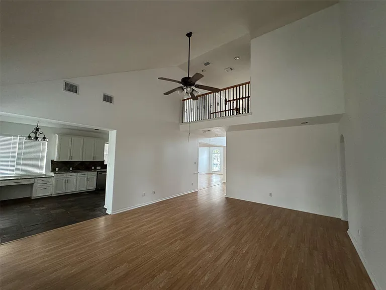 6311 Auburn Terrace Ct — Photo 5