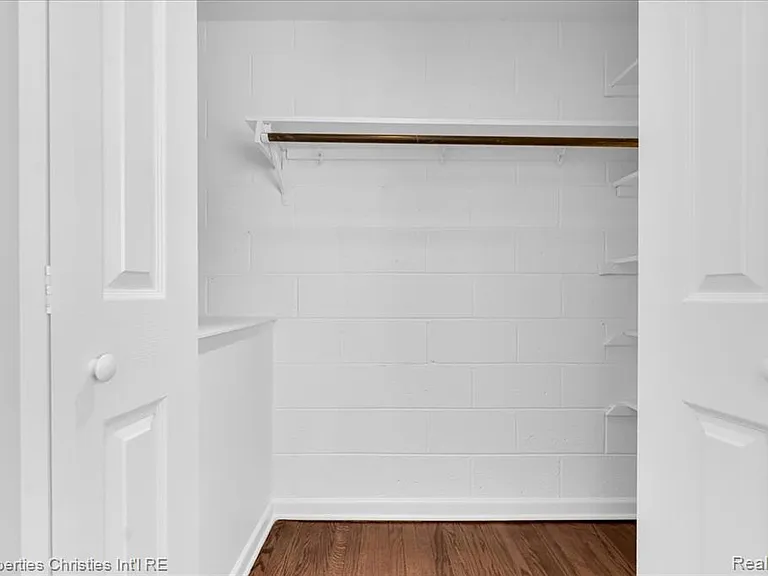 1035 N Old Woodward Ave #5 — Photo 21