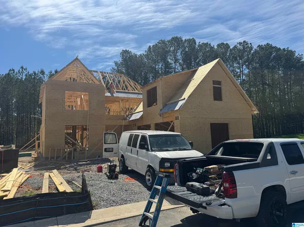 141 Glengerry Dr, Pelham, AL 35124