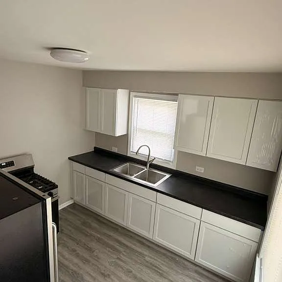 14823 Oak St — Photo 12