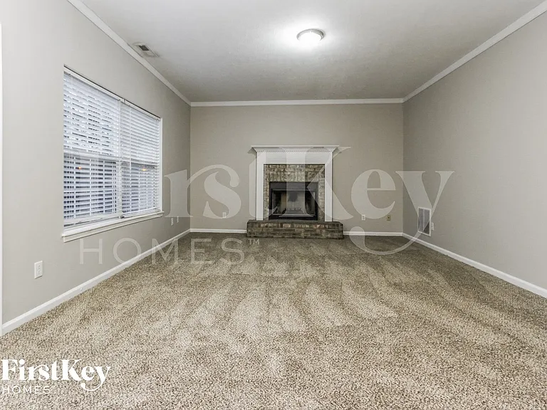 4700 Cork Ct — Photo 2