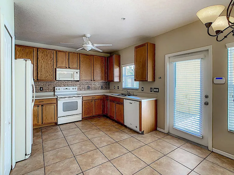 13306 Daniels Landing Cir — Photo 5