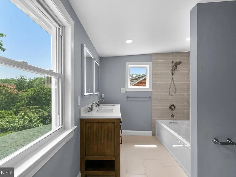 1506 Noyes Dr — Photo 16