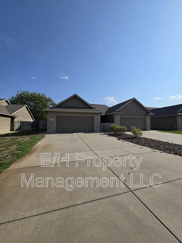 3 bed, 2.0 bath, 1075 sqft, $1,495 — Photo 1