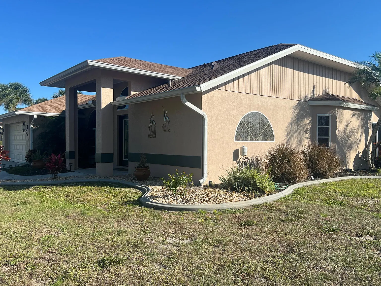 3 bed, 1959 sqft, $2,700 — Photo 3