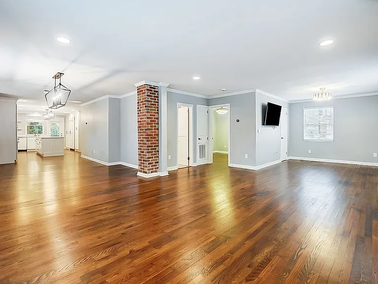 1724 Dunkirk Dr — Photo 6