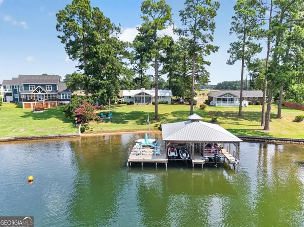 197 Lakeshore Cir, Milledgeville, GA 31061