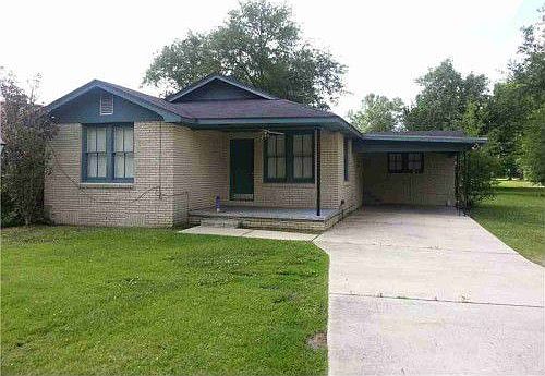 2nd image of 17384 Highway 190 E