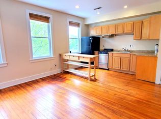 715 14th St SE #A, Washington, DC 20003