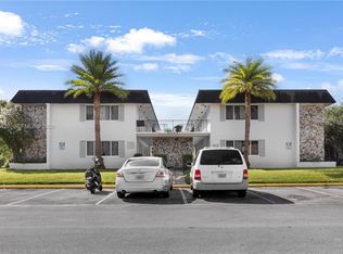 2040 NE 170th St APT 10, North Miami Beach, FL 33162