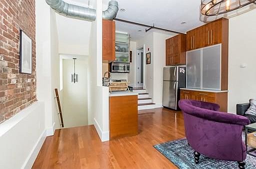4th image of 304 Essex St Unit 5