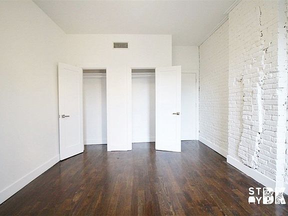 4th image of 74 Mac Dougal St APT 3