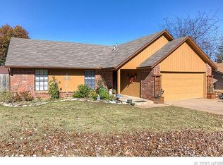 244 W Keywest St, Broken Arrow, OK 74011