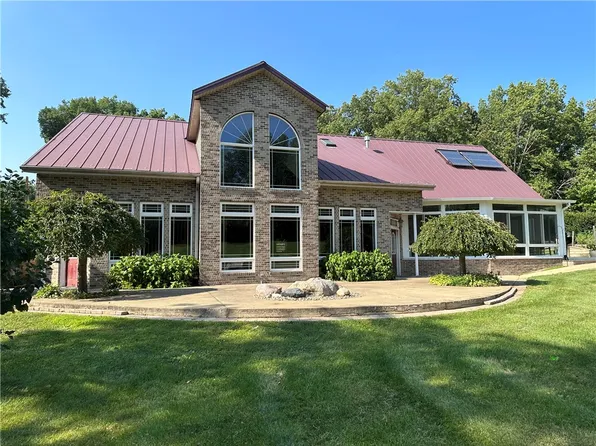 731 Candlewick Ln, Danville, IL 61834