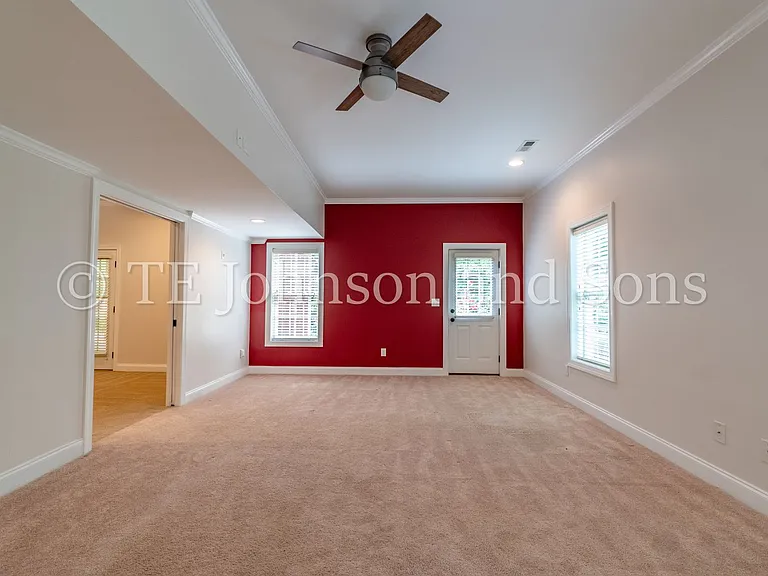1112 Oakencroft Ct — Photo 50