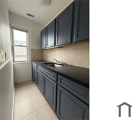 168 Lloyd St #2 — Photo 2