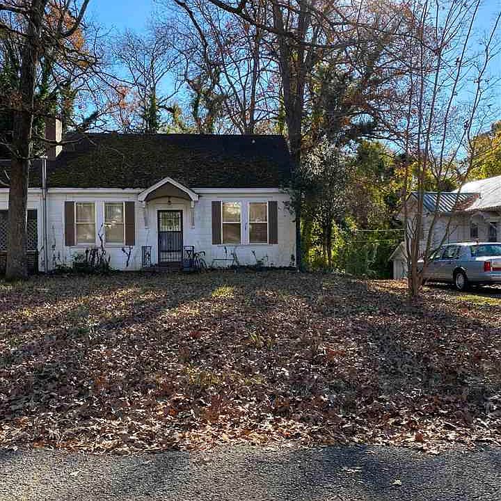 2nd image of 926 Blue Ridge Dr