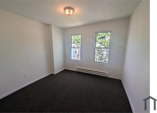 2nd image of 1734 N Aberdeen St #2