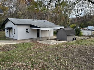 604 E Grant St #B, Belleville, IL