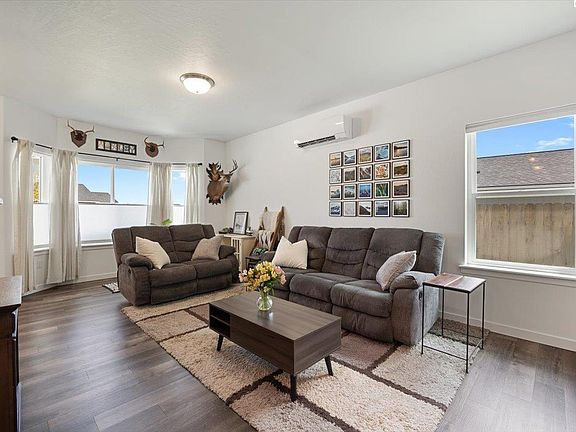 4th image of 1293 Lucy Ave
