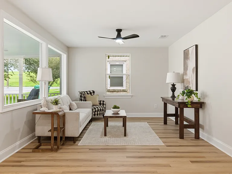 110 Jules Ave — Photo 7