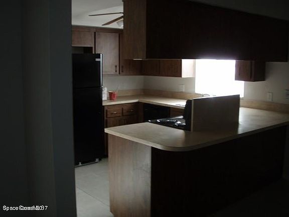 4th image of 1572 Gardner Dr