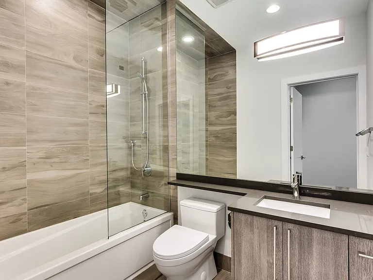 2353 N Seeley Ave #4A — Photo 14