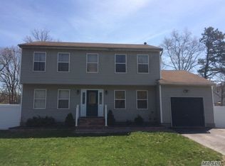 799 Wilson Blvd, Central Islip, NY 11722
